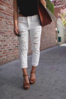 Megan Batoon feet photo thumbnail