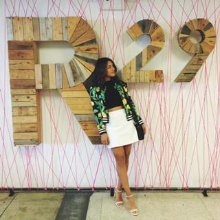 Megan Batoon feet photo thumbnail