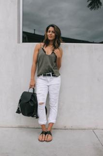 Megan Batoon feet photo thumbnail