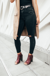 Megan Batoon feet photo thumbnail
