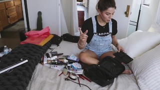 Megan Batoon feet photo thumbnail