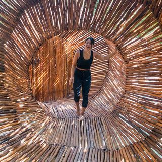 Megan Batoon feet photo thumbnail