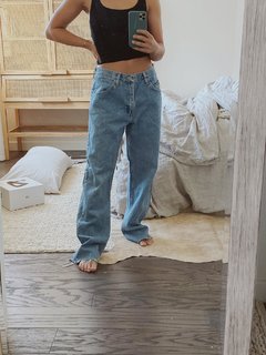 Megan Batoon feet photo thumbnail