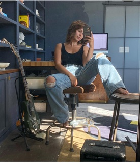 Megan Batoon feet photo thumbnail