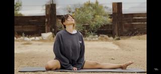 Megan Batoon feet photo thumbnail