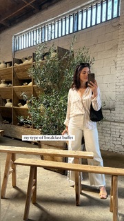 Megan Batoon feet photo thumbnail