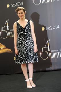 Megan Boone feet photo thumbnail