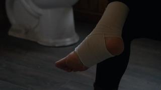 Megan Boone feet photo thumbnail