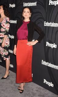 Megan Boone feet photo thumbnail