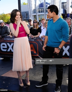 Megan Boone feet photo thumbnail