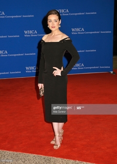 Megan Boone feet photo thumbnail