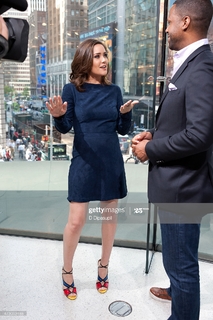 Megan Boone feet photo thumbnail