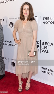Megan Boone feet photo thumbnail