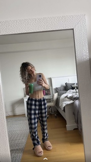 Megan Eugenio feet photo thumbnail