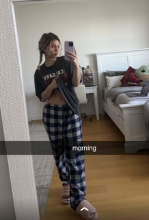 Megan Eugenio feet photo thumbnail