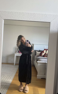 Megan Eugenio feet photo thumbnail