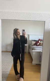 Megan Eugenio feet photo thumbnail