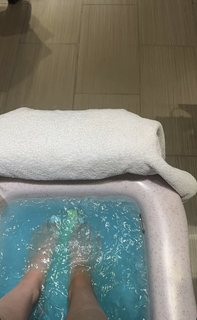 Megan Eugenio feet photo thumbnail