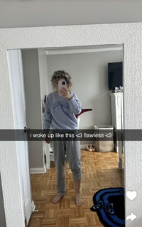 Megan Eugenio feet photo thumbnail