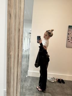 Megan Eugenio feet photo thumbnail