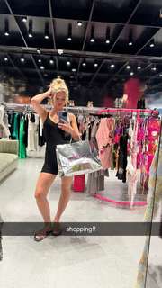 Megan Eugenio feet photo thumbnail