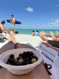 Megan Eugenio feet photo thumbnail