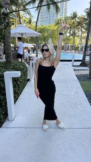 Megan Eugenio feet photo thumbnail