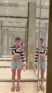 Megan Eugenio feet photo thumbnail