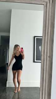 Megan Eugenio feet photo thumbnail