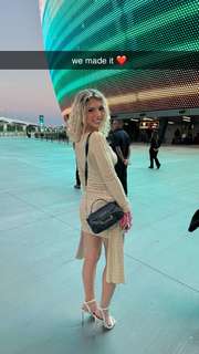 Megan Eugenio feet photo thumbnail