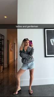Megan Eugenio feet photo thumbnail