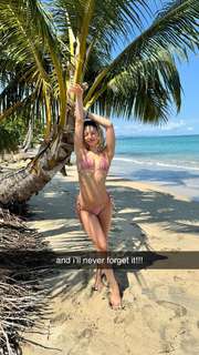 Megan Eugenio feet photo thumbnail