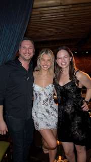 Megan Eugenio feet photo thumbnail