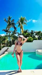 Megan Eugenio feet photo thumbnail