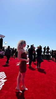 Megan Eugenio feet photo thumbnail