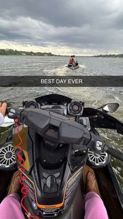 Megan Eugenio feet photo thumbnail