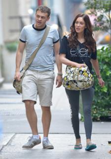 Megan Fox feet photo thumbnail