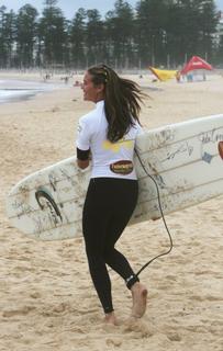 Megan Gale feet photo 16
