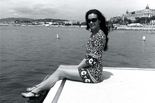 Megan Gale feet photo 5