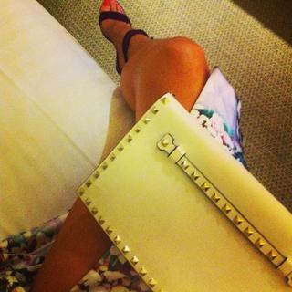 Megan Gale feet photo 4
