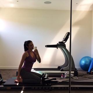 Megan Gale feet photo 20