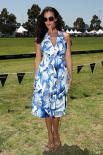 Megan Gale feet photo 7