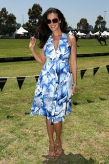 Megan Gale feet photo 6