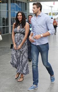 Megan Gale feet photo 4