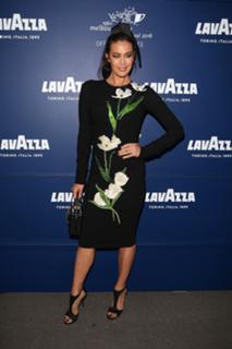 Megan Gale feet photo 3