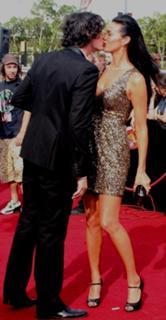 Megan Gale feet photo 4