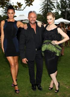 Megan Gale feet photo 7