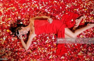 Megan Gale feet photo 17