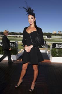 Megan Gale feet photo 2