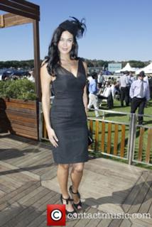 Megan Gale feet photo 6